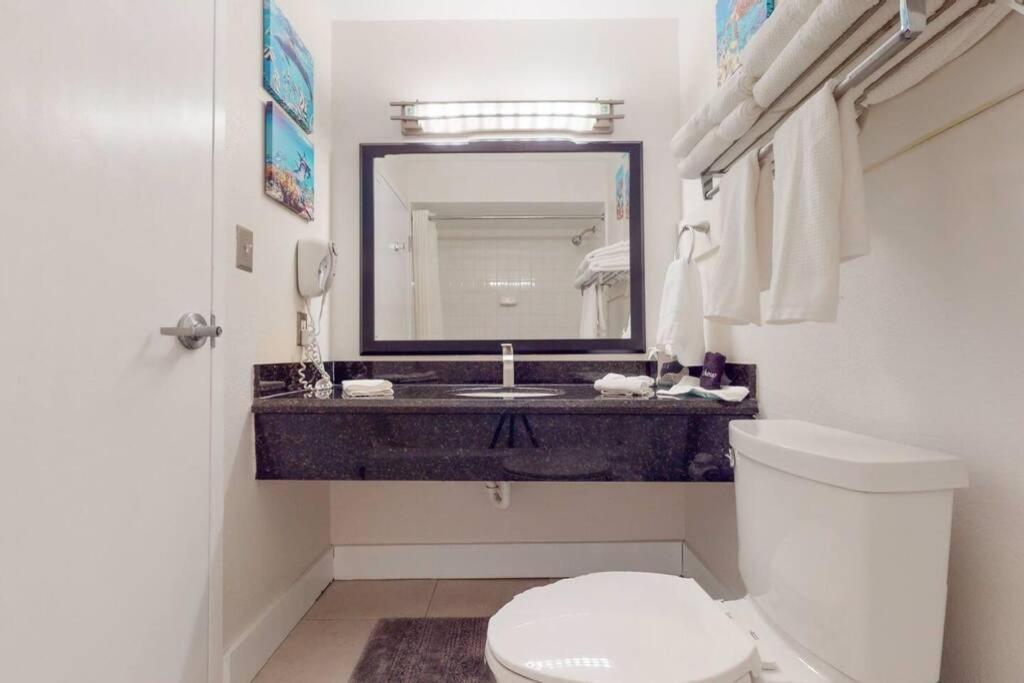 Sea Breeze, Studio 510, Beach Steps Away!+Pool+Wifi Ruskin Exterior foto